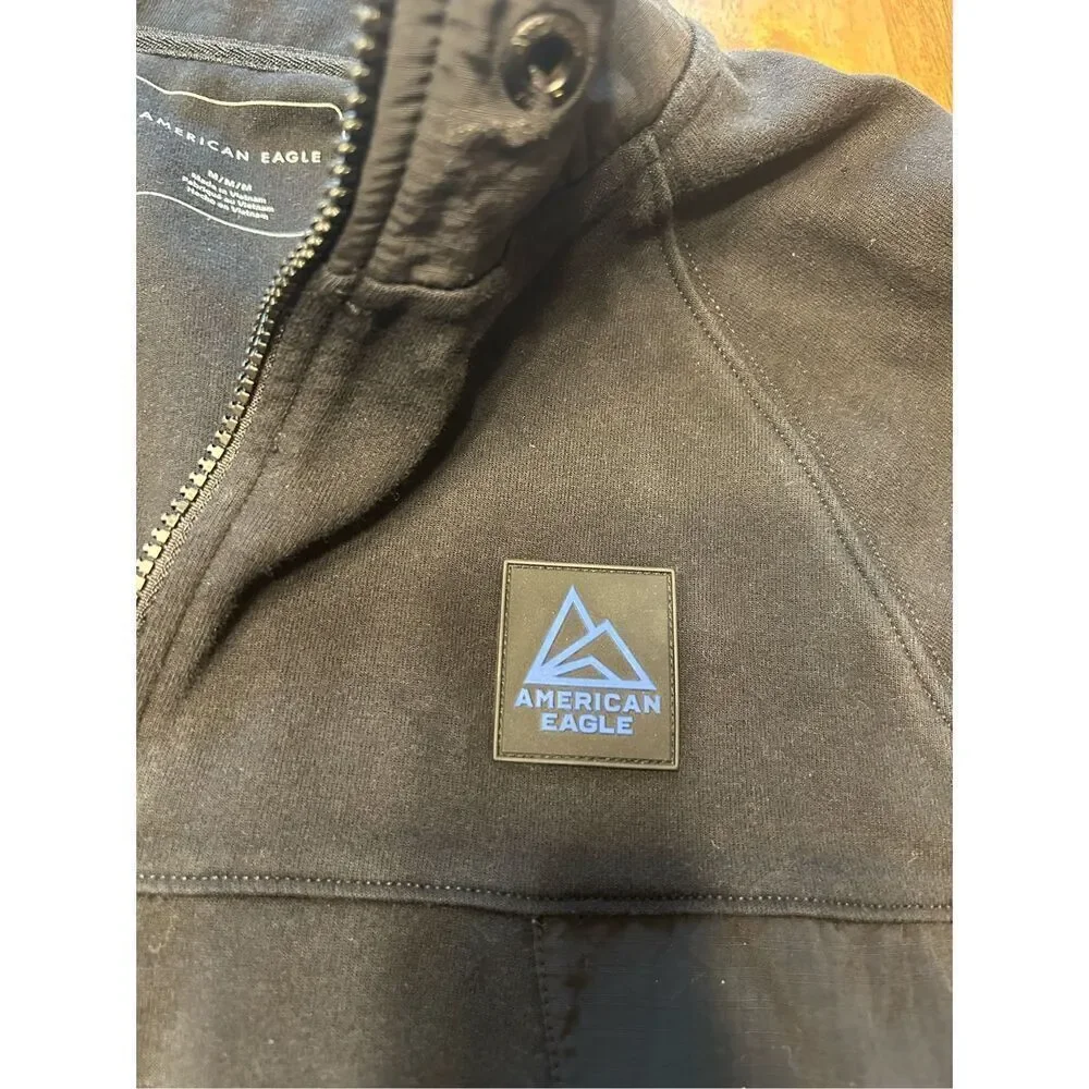 American Eagle Men’s Black Zip-Up Jacket Size Medium